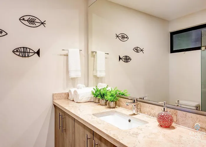 Chic With Roof Pool & Gym Near 5th & Appartement Playa del Carmen