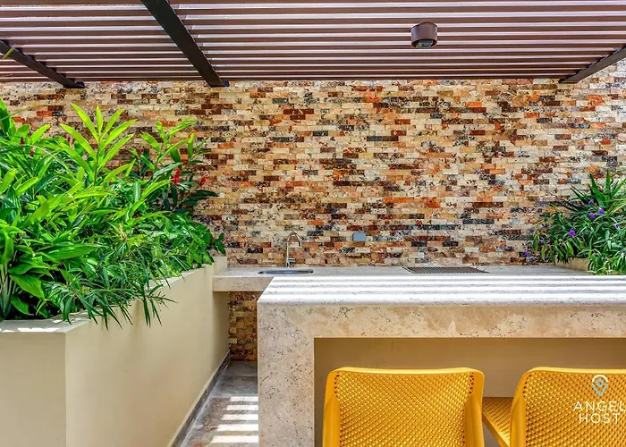 Chic With Roof Pool & Gym Near 5th & Appartement *