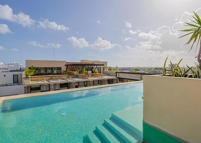 Chic With Roof Pool & Gym Near 5th & * Playa del Carmen