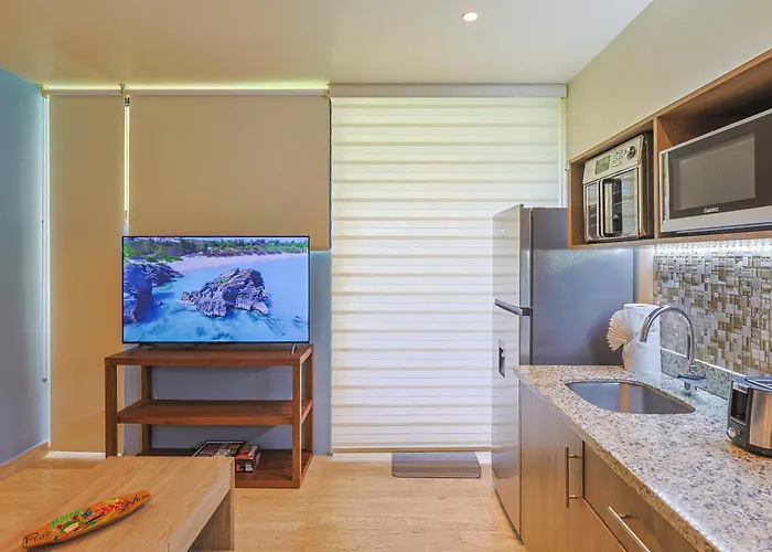 Chic With Roof Pool & Gym Near 5th & *
