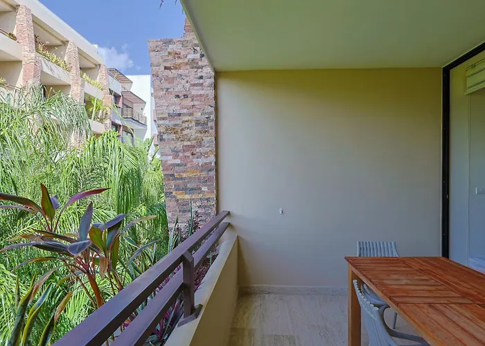 Chic With Roof Pool & Gym Near 5th & Appartement