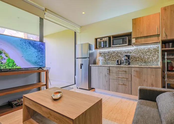 Chic With Roof Pool & Gym Near 5th & Appartement Playa del Carmen