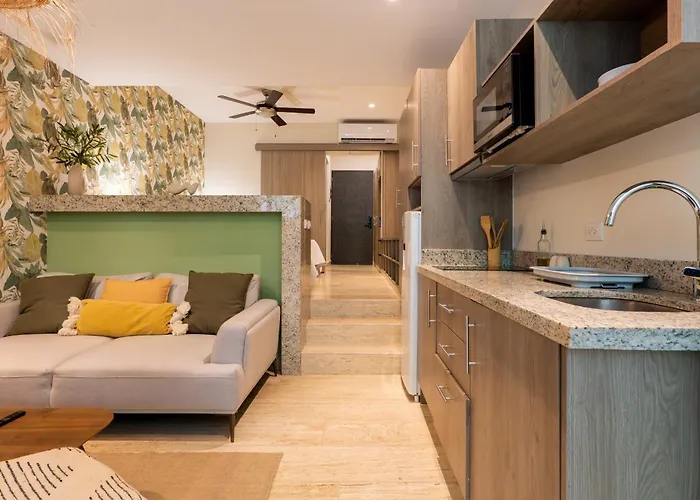 Chic With Roof Pool & Gym Near 5th & * Playa del Carmen