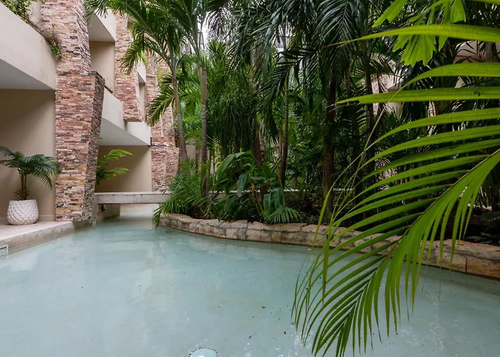 Chic With Roof Pool & Gym Near 5th & Appartement *