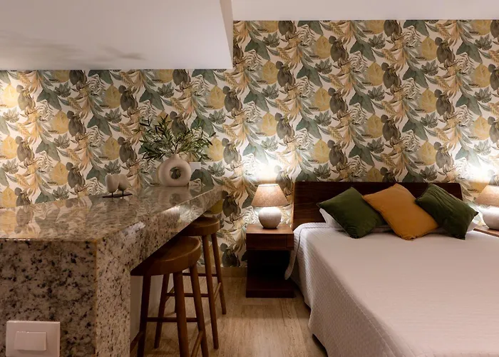 Chic With Roof Pool & Gym Near 5th & Appartement *
